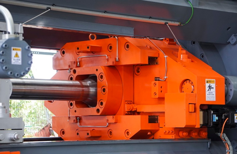 Hlin&iacute;kov&yacute; extrud&eacute;r_7.jpg