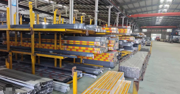 Ведущие производители и поставщики оборудования для экструзии алюминия в Японии.jpg