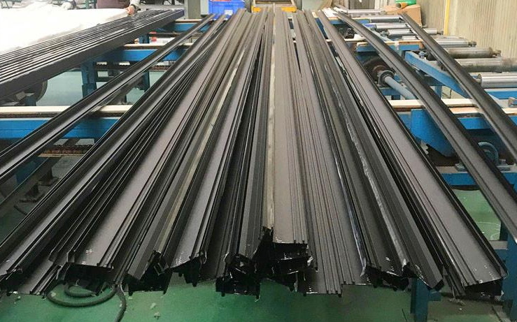 F-Kanal-Aluminium-Strangpressprofil_3.jpg