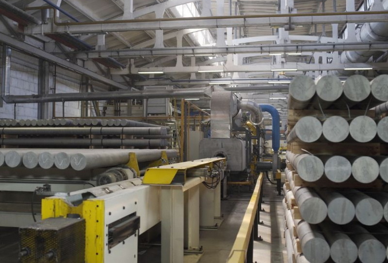 Hlin&iacute;kov&yacute; extrud&eacute;r Manufacturer_1.jpg