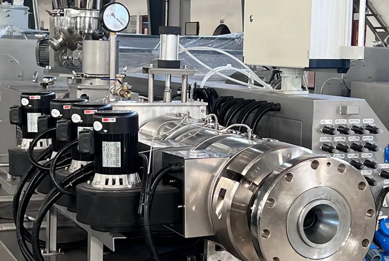 maquinaria de extrusi&oacute;n_13.jpg