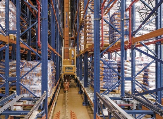 Producători și furnizori de stivuitori automați în Rusia.jpg